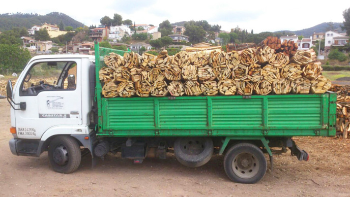 Venta de leña a domicilio de encina, pino, olivera, chopo, roble